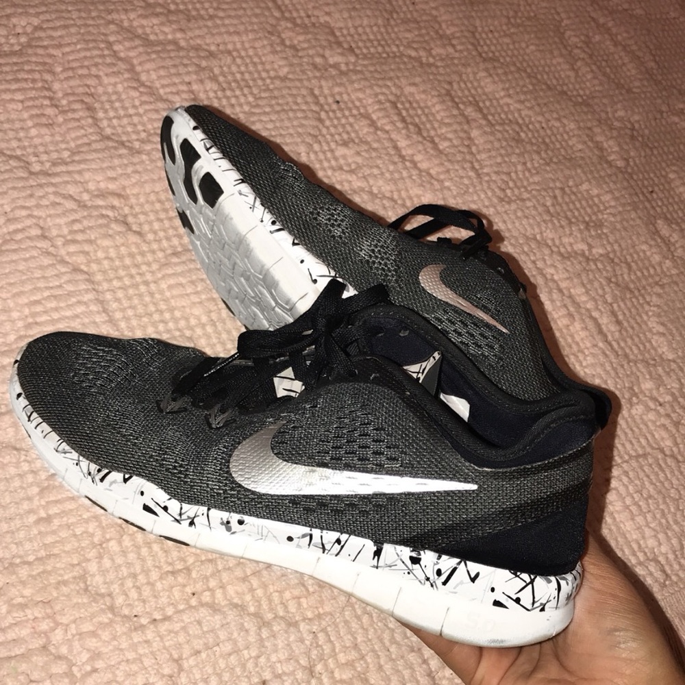 Nike free runs